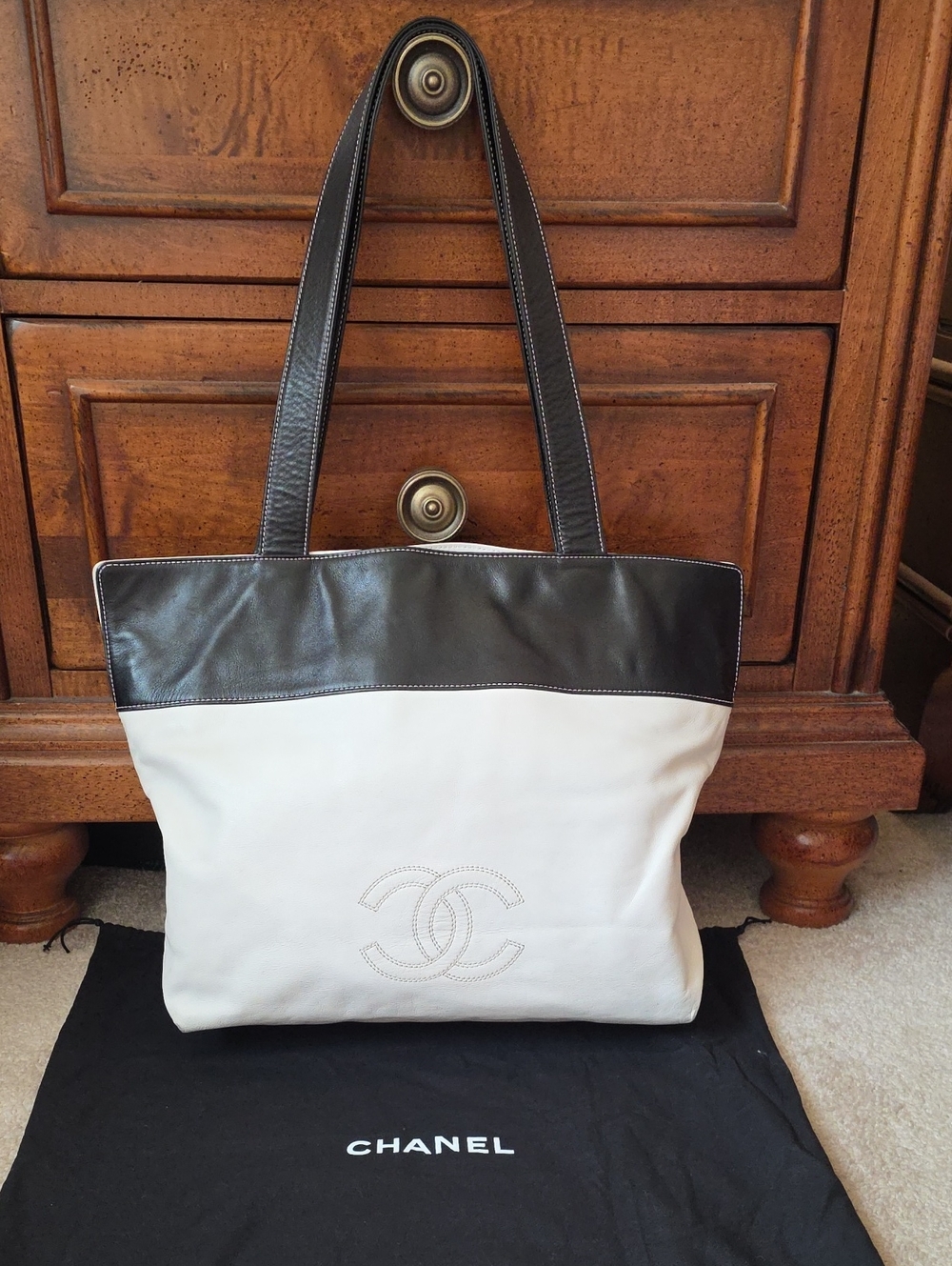 Chanel Vintage Bi-Color Two-Tone White and Black Leather Tote